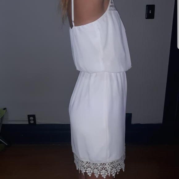 White dress - Picture 2 of 3